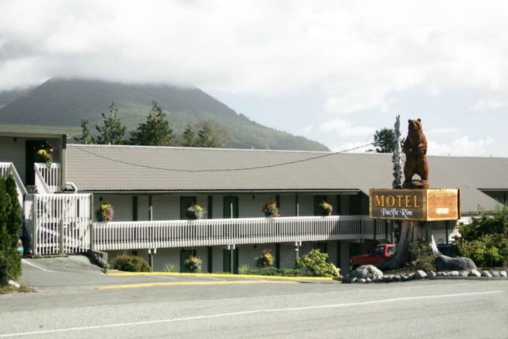 Pacific Rim Motel Юклулет Экстерьер фото