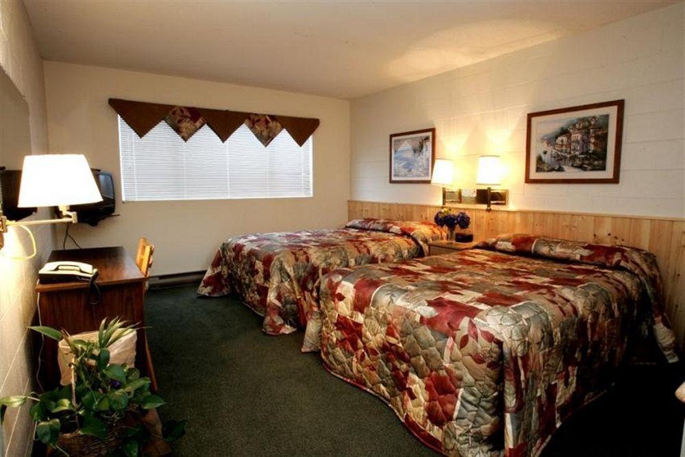 Pacific Rim Motel Юклулет Экстерьер фото